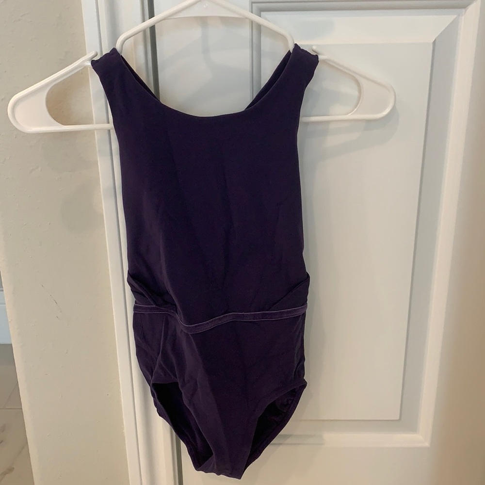 Ivivva kids leo purple size 8